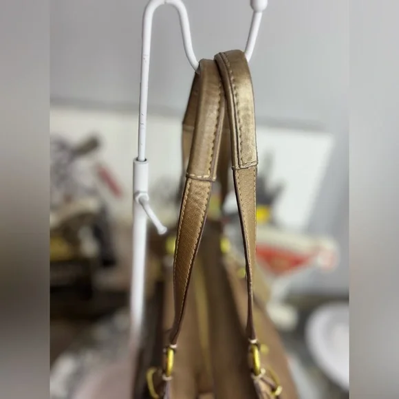 Coach 2012 Gallery copper Embossed Leather Tote EUC - Picture 9 of 15